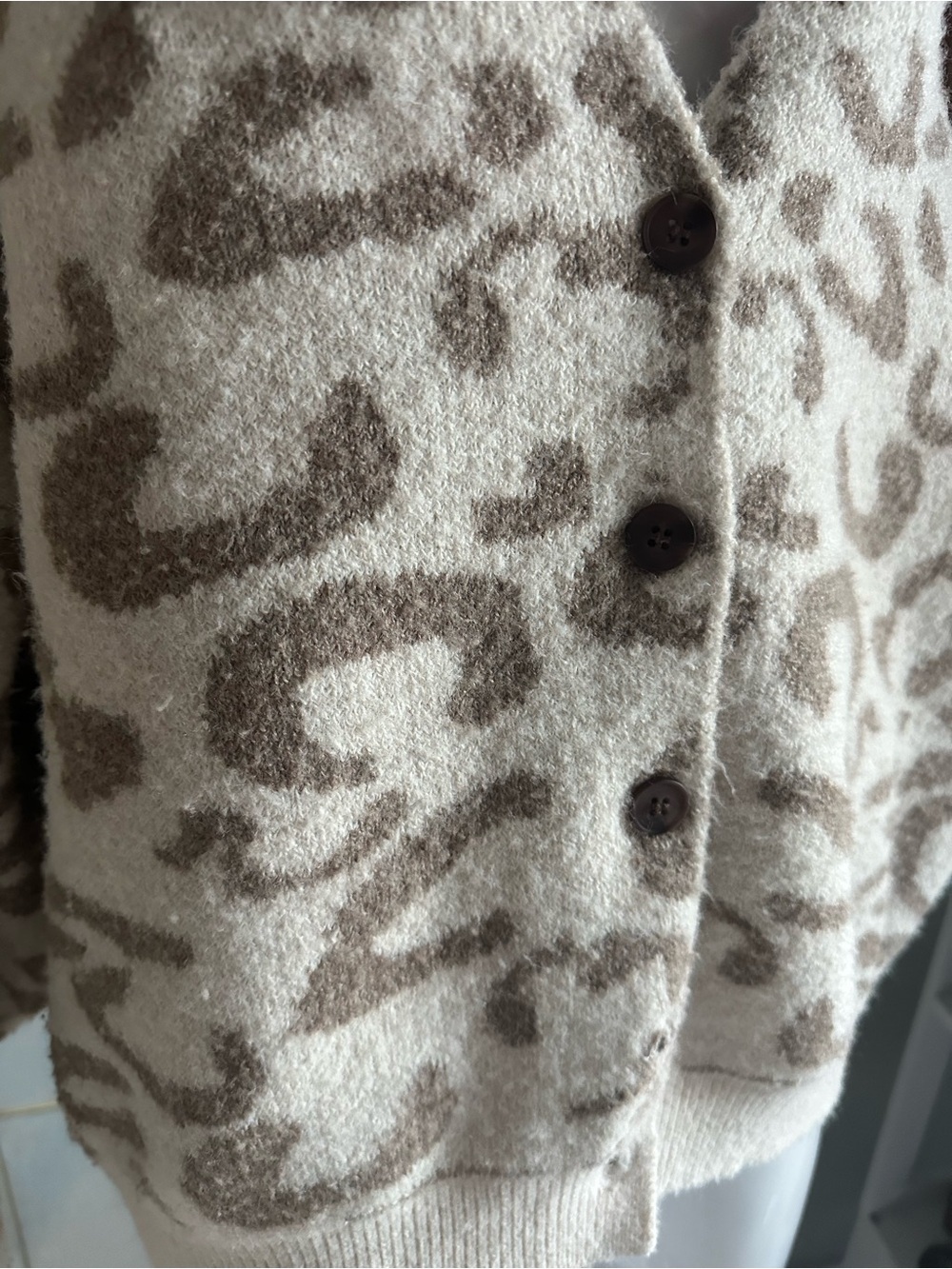 GeeGee Leopard Print Button-Front Cardigan Size L - Picture 3 of 5